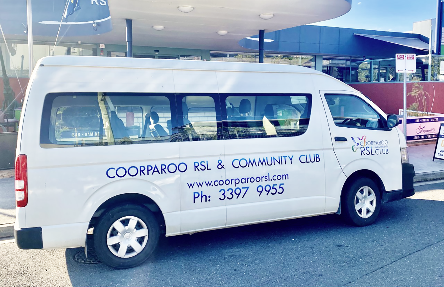 courtesy-bus-coorparoo-rsl-community-club